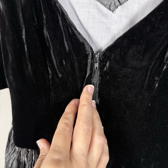 Priscilla Of Boston Velvet Puff Sleeve Princess Dress Womens Small Vintage 80s - Picture 7 of 12